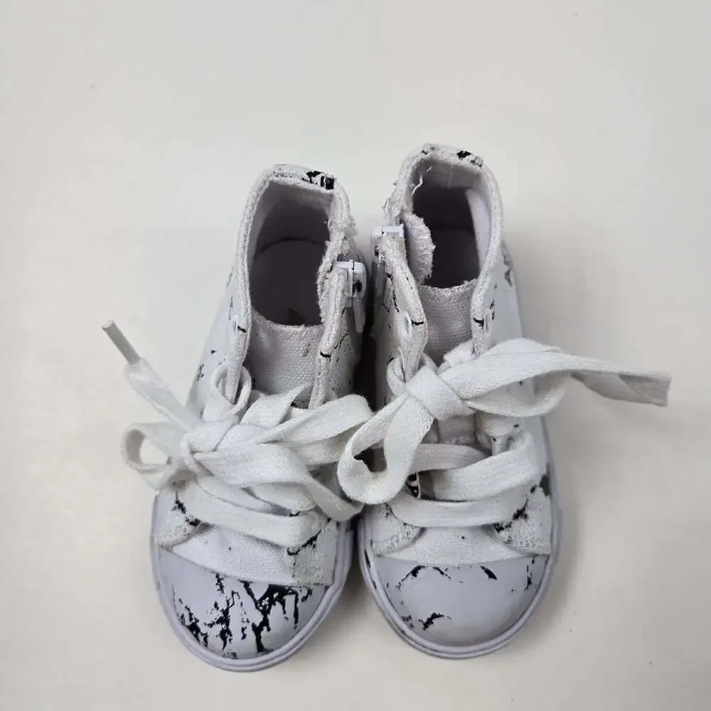 AKID White Splatter Kids High-Top Sneakers Size 4C